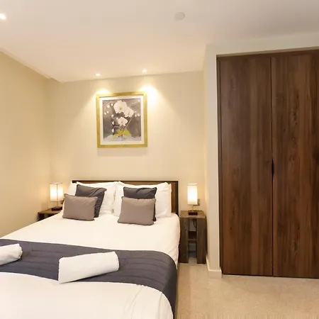 - Hudson Quarter With Free Parking